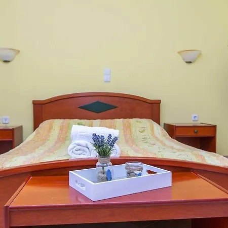 Apartmanhotel Pyrgos 3*