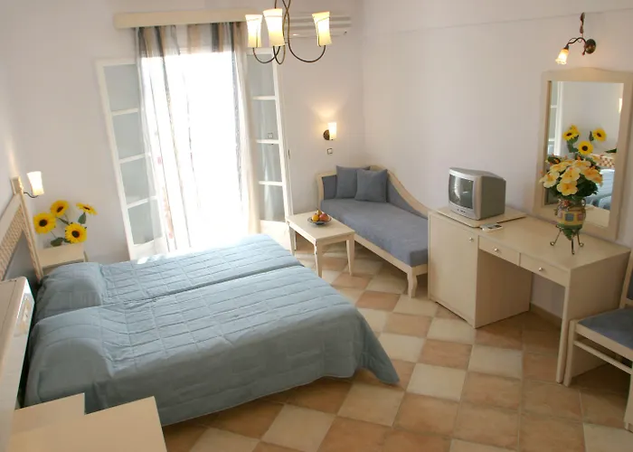 מלון דירות Pyrgos